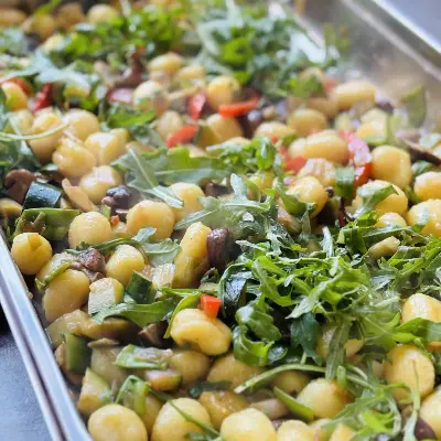 Partyservice Dresden: Gnocchi mit Rucola und Kirschtomaten